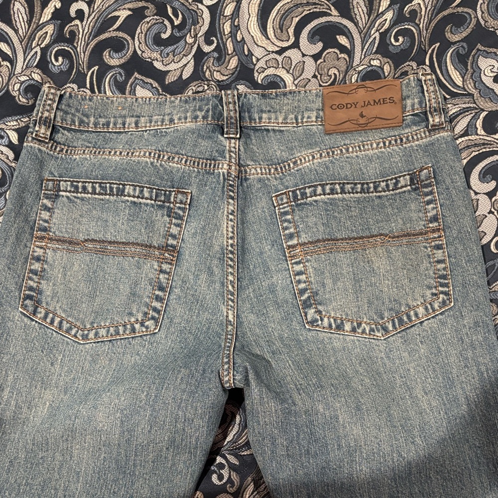 Cody James Men's Classic Blue Bootcut Jeans